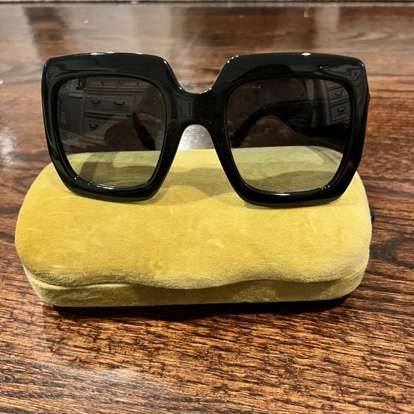 Gucci Accessories - Oversized black and gold square GG gucci sunglasses